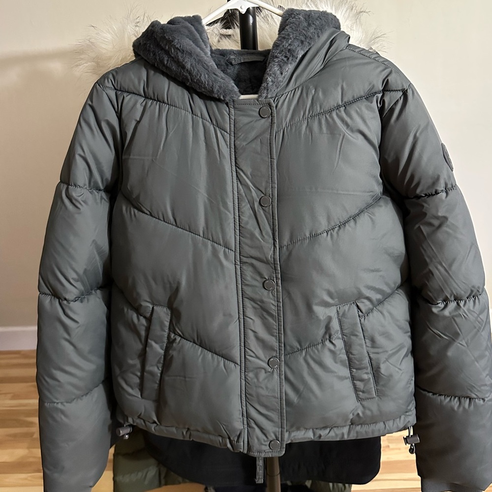Hollister Co Puffer Jacket